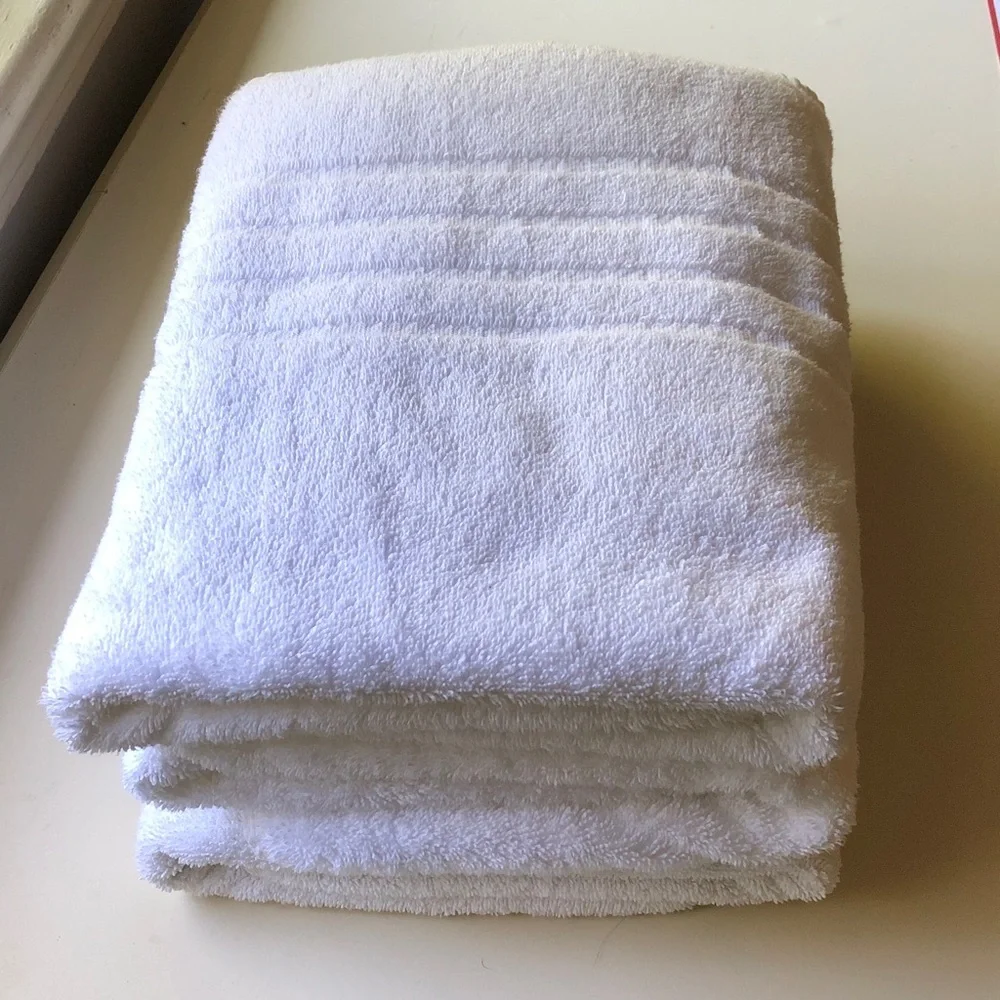 Classic White Plush Bath Towels - Soft Cotton Terry